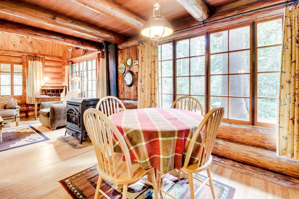 Zoe'S Log Cabin Welches Ngoại thất bức ảnh